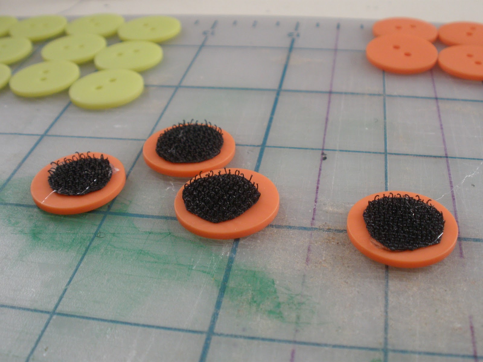 handmade by stacy vaughn travel checkers board