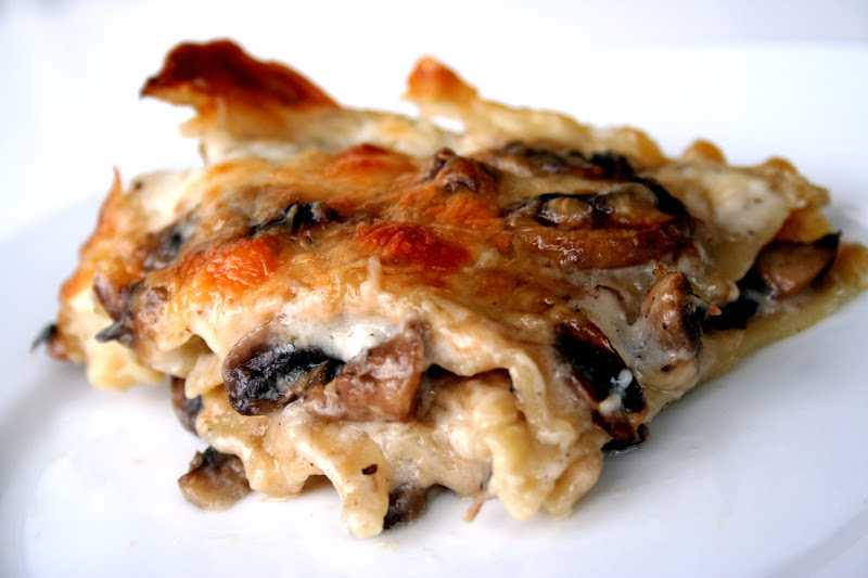 Mushroom Lasagna with Creamy White Sauce
