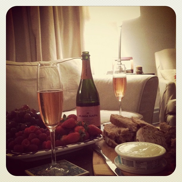 Denise's Press Fractions Wine Blog: Happy Valentine's Day - Romantic