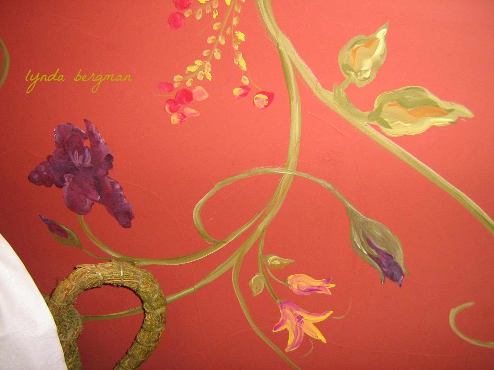 LYNDA BERGMAN DECORATIVE ARTISAN HAND PAINTING ARTWORK VINE & FLOWERS