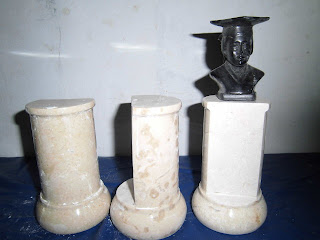 TROPHY WISUDA