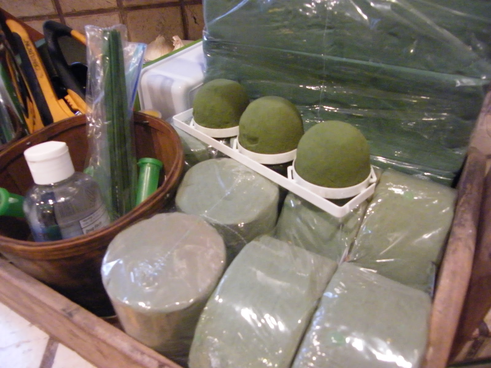 P O T A G E R Cut Flower Caddie