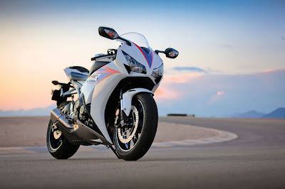 Honda CBR 1000 RR.jpg