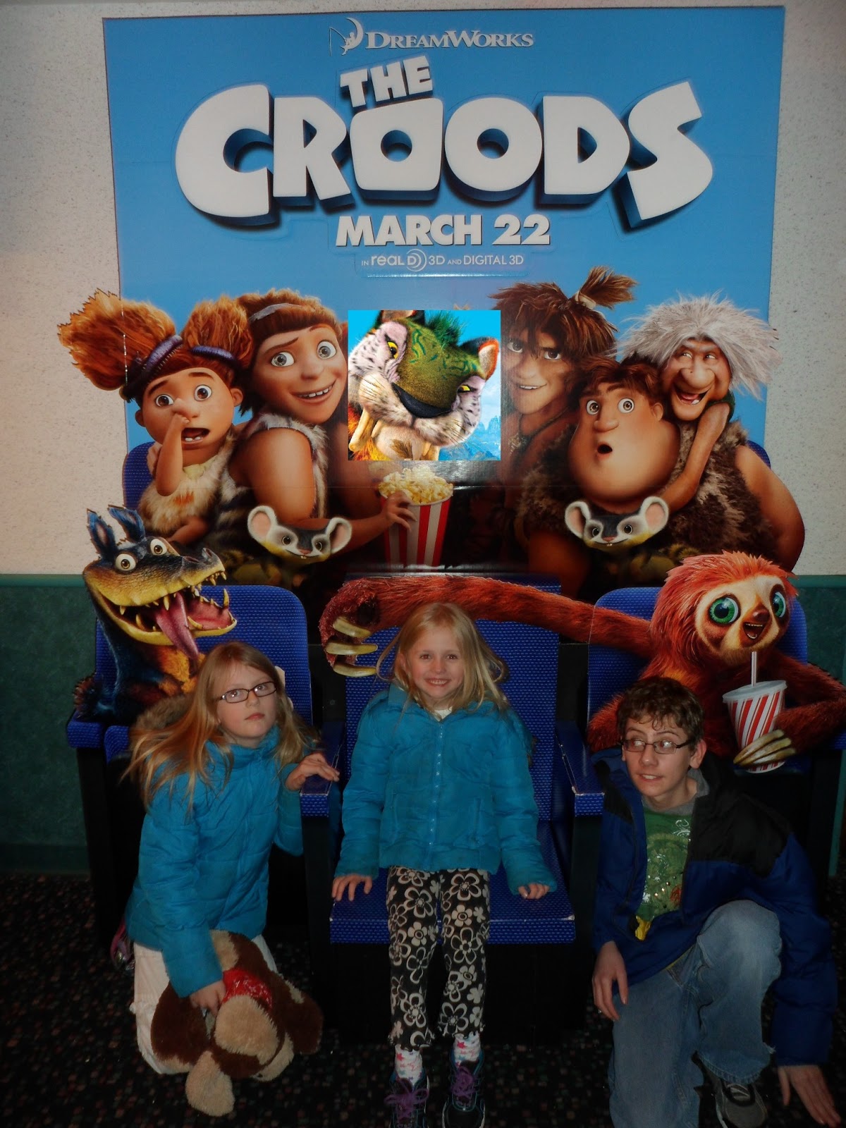 Mom Among Chaos: THE CROODS Movie Review