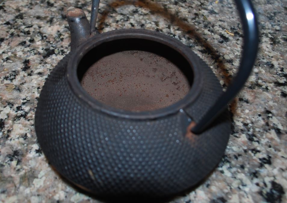 Centerpointe Communicator Teatotaled Cast iron teapots not