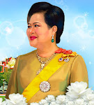 ร่วมลงนานถวายพระพรพระนางเจ้าพระบรมราชินีนาถ