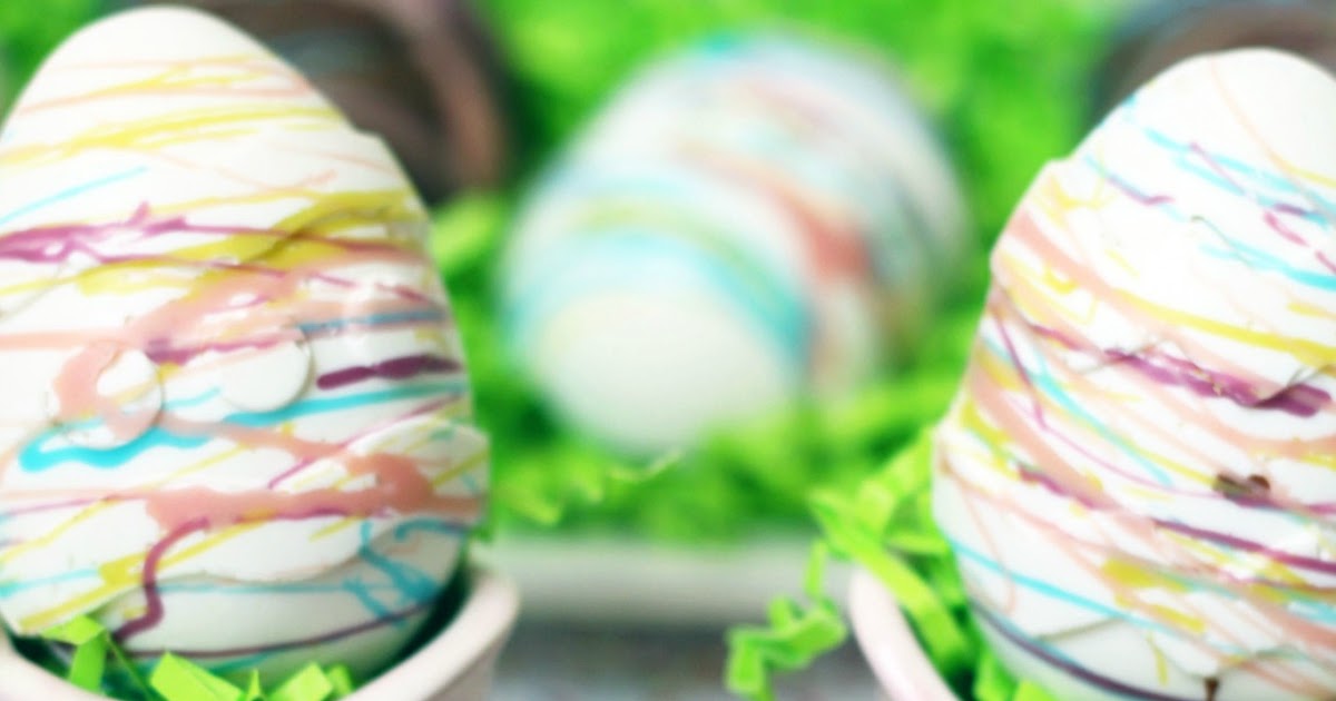 Chocolate Eggs Filled with Marshmallow and Nutella