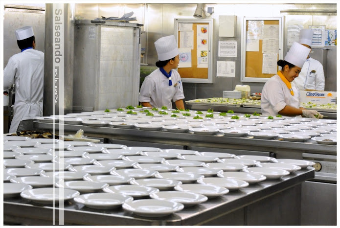 Salseando en la cocina: un tour por las cocinas del brilliance of ...