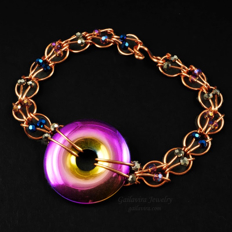 Gailavira Handcrafted Artisan Jewelry Beaded Hoop Link Bracelet