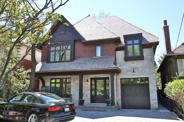 Lawrence Park Detached Home Price Dropped By A Whopping $250,000