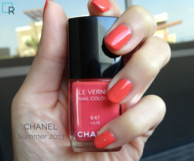Chanel Azure (657) Le Vernis Nail Colour Review, Photos, Swatches