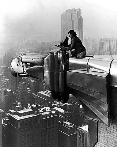 This is What Margaret Bourke-White and Chrysler Building Looked Like  in 1934 