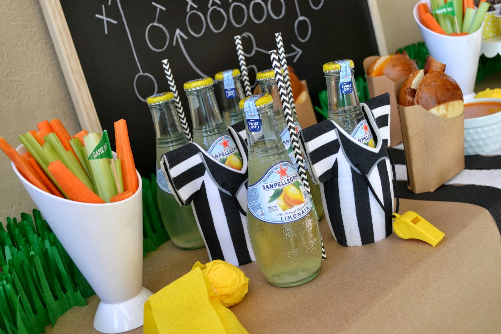 mommy testers football party decor game day party snacks diy football decorations - Football Decorations mommy testers football party decor game day party snacks diy football decorations - Football Decorations