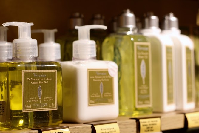 ”L'Occitane ”L'Occitane