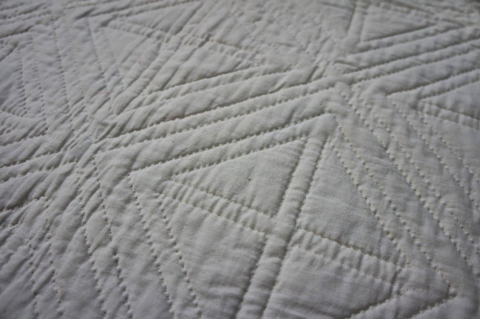 Tracy's Bits N Pieces Hand Quilting vs. Machine Quilting