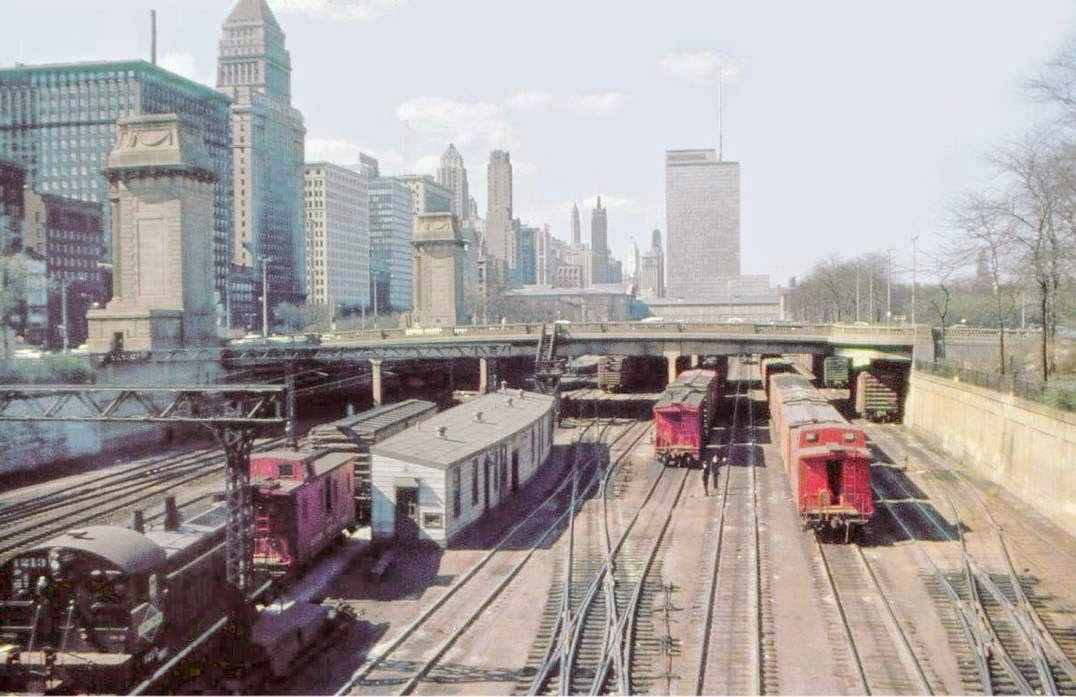 CHUCKMAN'S COLLECTION (CHICAGO POSTCARDS) VOLUME 02 PHOTO CHICAGO