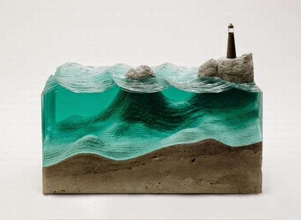 As fantásticas esculturas de vidro de Ben Young Ben Young esculturas de vidro ondas do mar