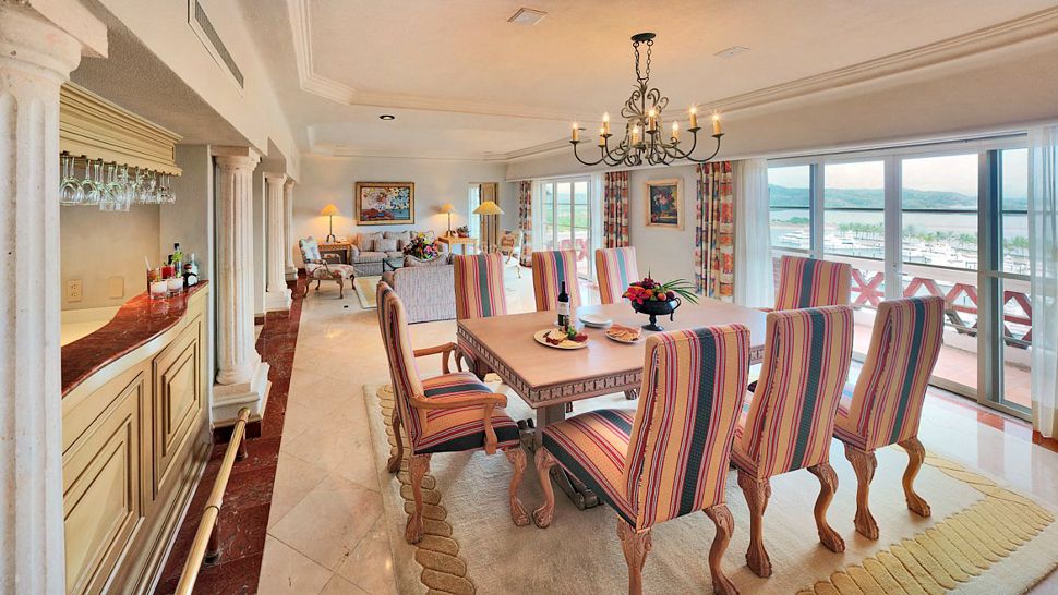 Grand Bay Hotel Isla Navidad Resort A Wyndham Luxury Resort Explore