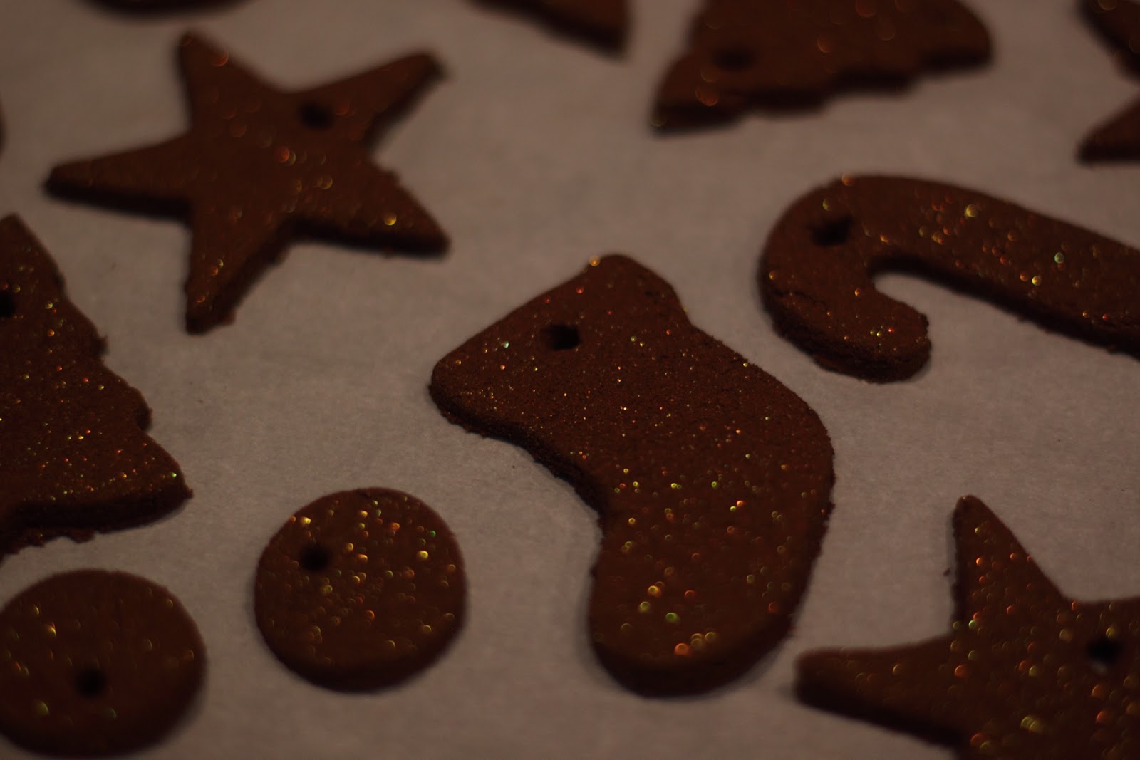 Easy Christmas Glittered Cinnamon Ornament Garland A Sparkle of Genius