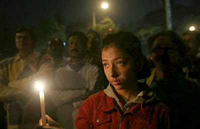Cultura indiana, 12enne violentata e bruciata viva