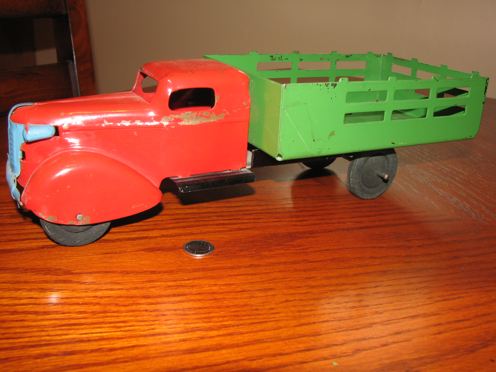 Memories Of The Past VINTAGE 1930's WYANDOTTE STAKE TRUCK TOY