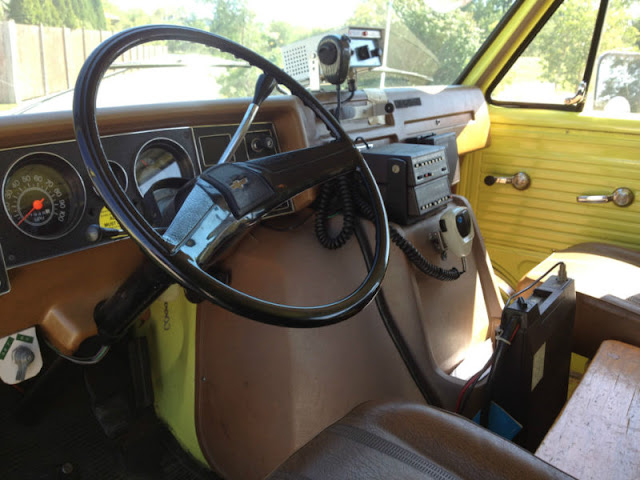 Chevy_74_Fire_Van_4.JPG