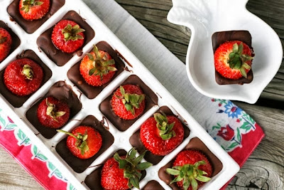 Storing Homemade Chocolate Covered Strawberries Storing Homemade Chocolate Covered Strawberries