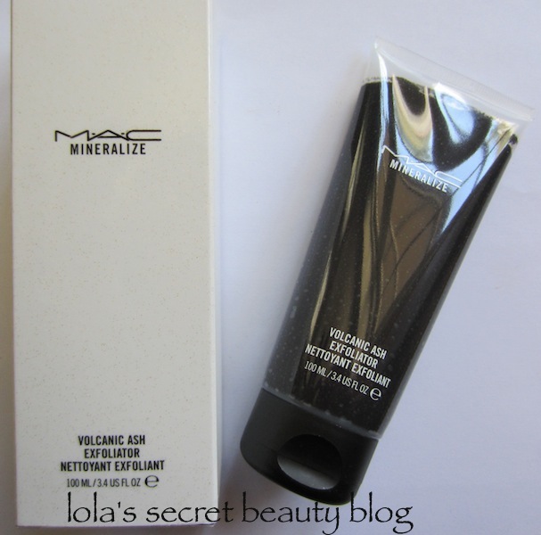 lola's secret beauty blog MAC Volcanic Ash Exfoliator Review