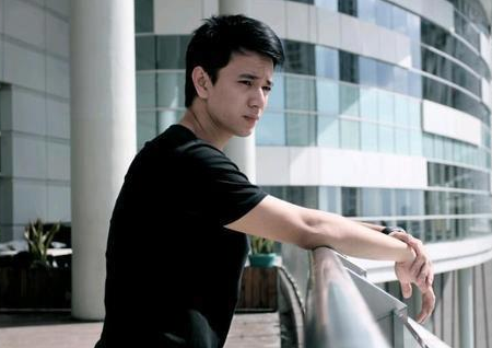 Foto Dan Biodata Billy Davidson Lengkap Agamanya