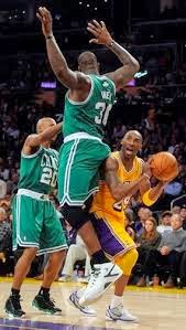 Pump Fake by Kobe !!