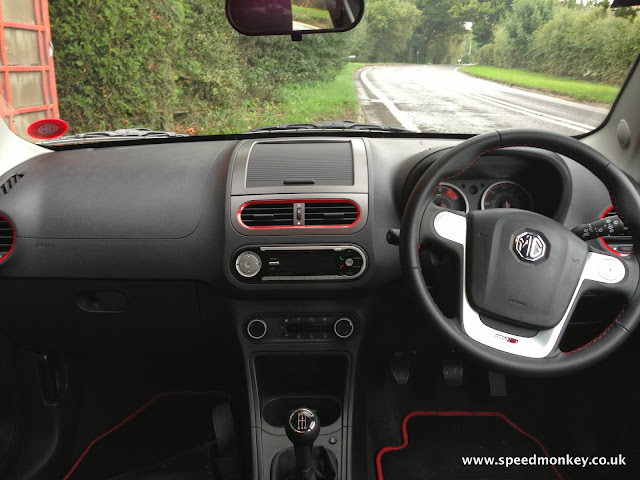 2013 MG3 interior