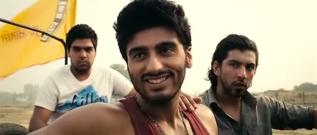 Screen Shot Of Hindi Movie Ishaqzaade 2012 300MB Short Size Download And Watch Online Free at worldfree4u.com