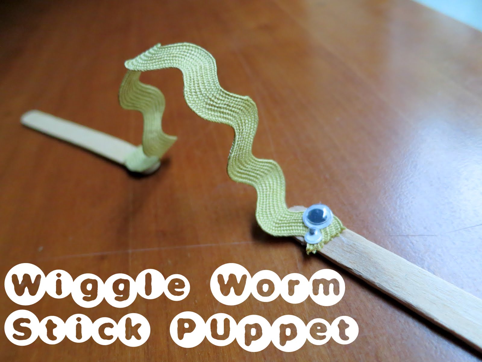 Tutorial Wiggle Worm Stick Puppets library makers