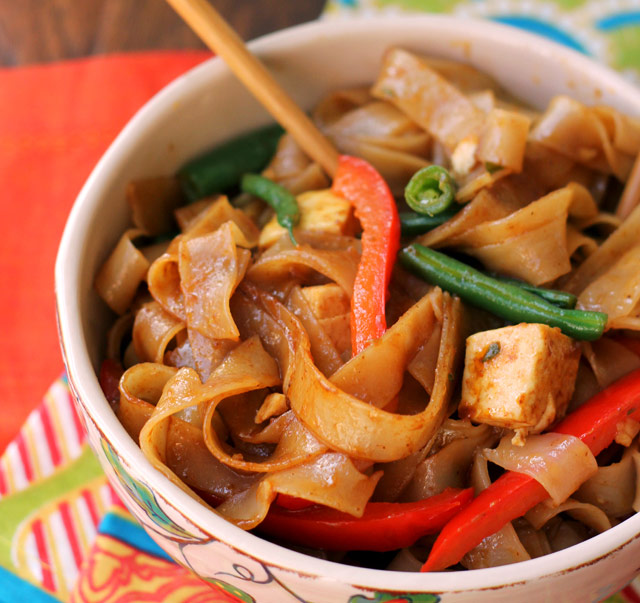 Thai Food Drunken Noodles Nutrition Thai Food Drunken Noodles Nutrition