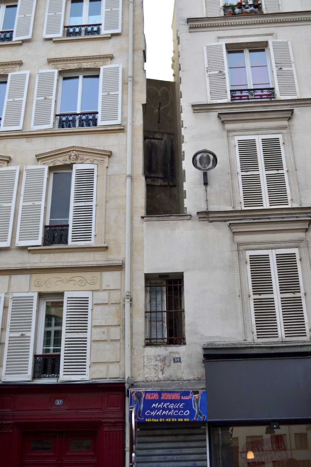 The Smallest House in Paris Invisible Paris