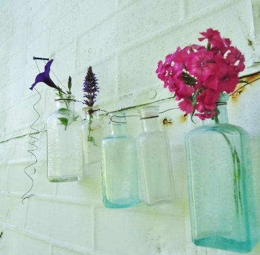 {Get the Look} Bud Vase Garland Knick of Time