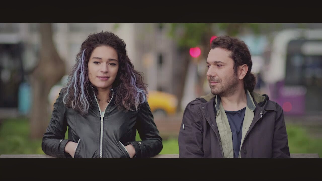 Yazın 500 Günü filmi: aktörler, hikaye ve eleştiriler Yazın 500 Günü filmi: aktörler, hikaye ve eleştiriler