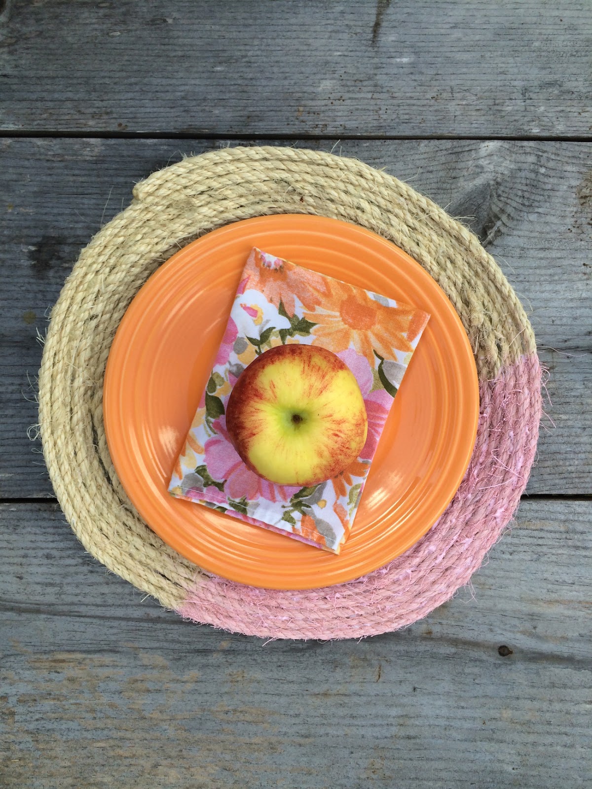 Simply Liv Simply DIY Easy Summertime Placemats // A Guest Post