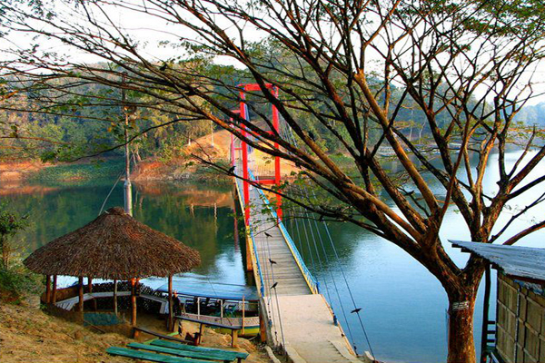 hanging bridge in rangmati