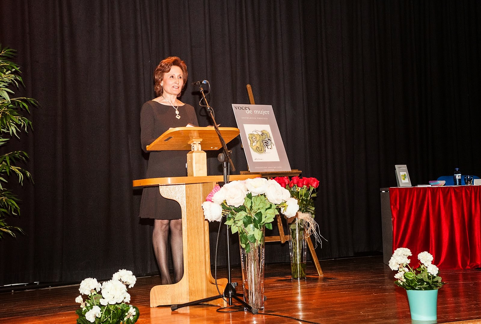 Presentación del libro "Voces de mujer"