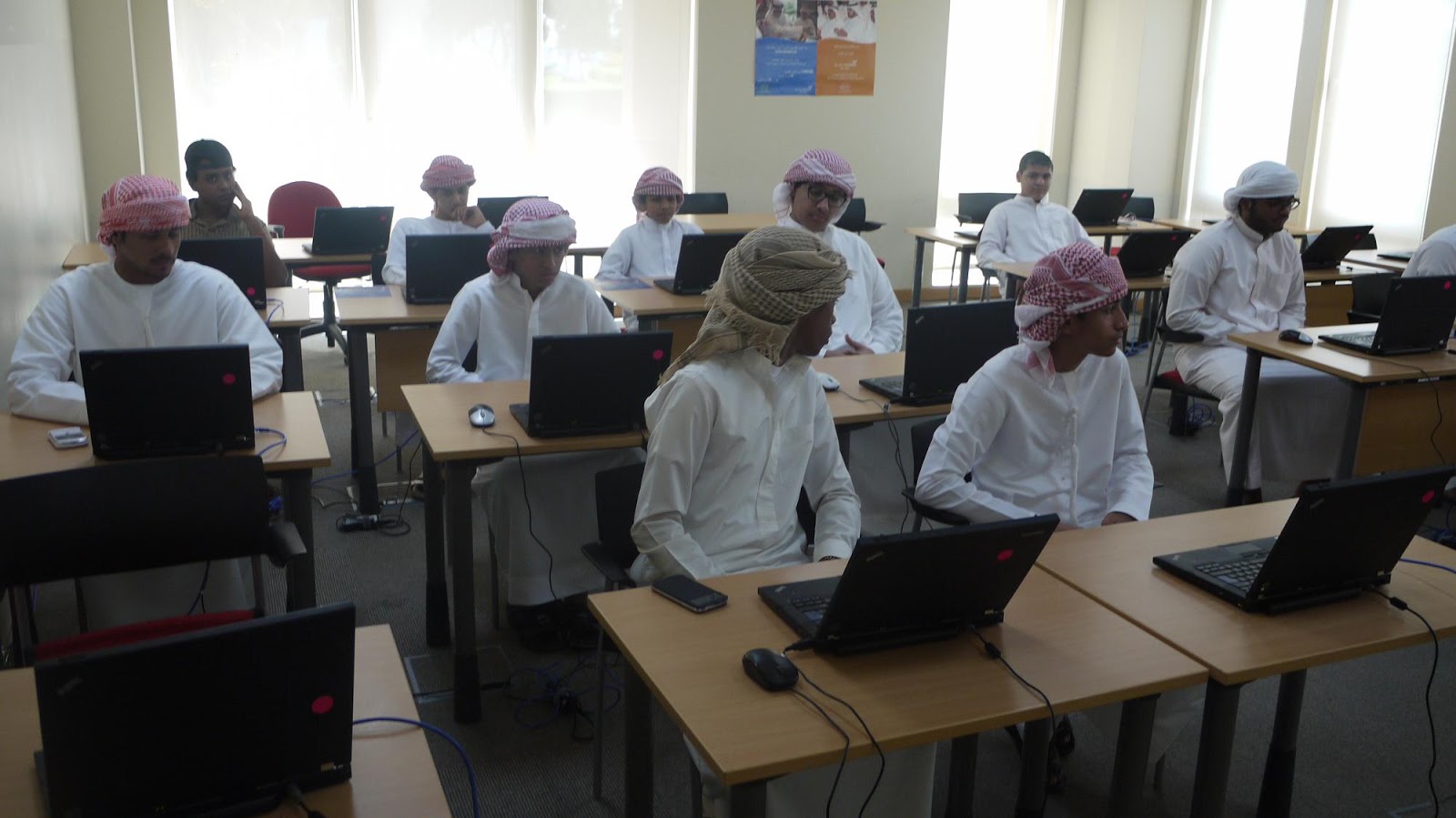 Arabian Campus Blog. HSBC Lends a Hand to 200 Orphans and