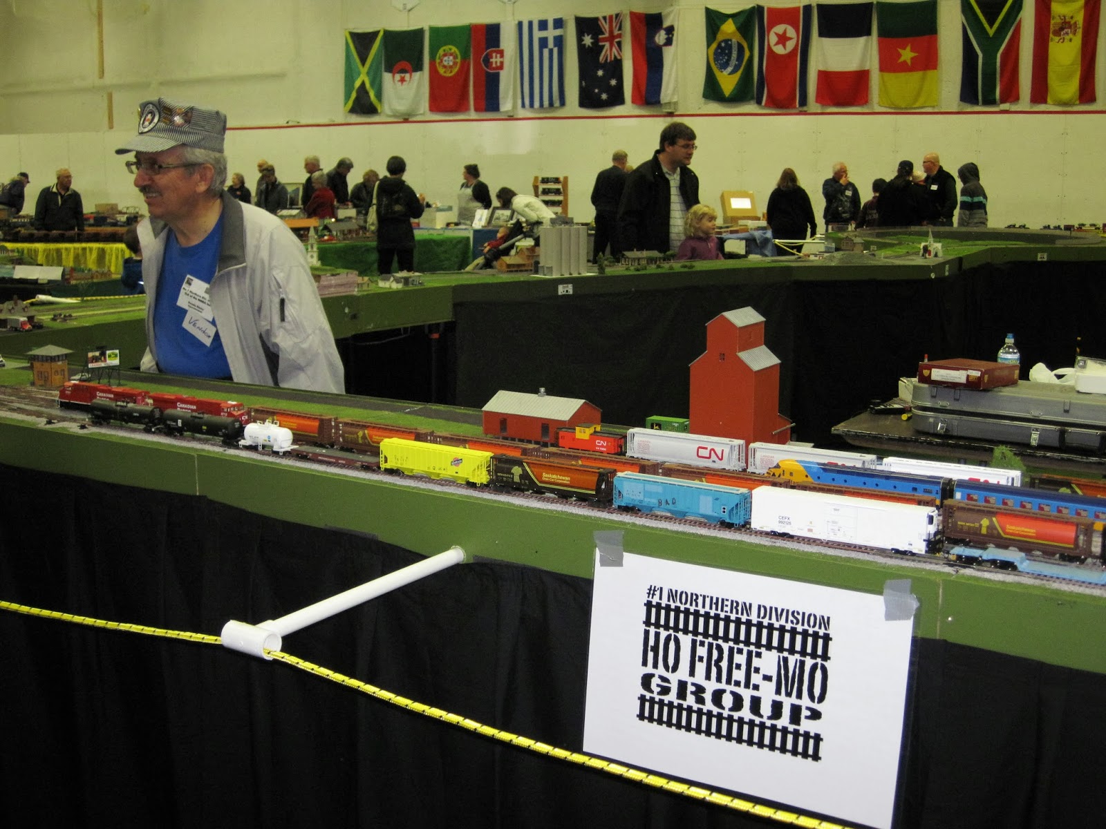 Winnipeg Model Railroad Club Highlights from the Manitoba Mega Train Show