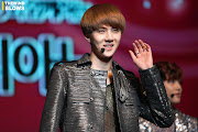 Mimin suka banget lht Kai tertawa, kelihatan manis beudddd^__^ Sehun (sehun )