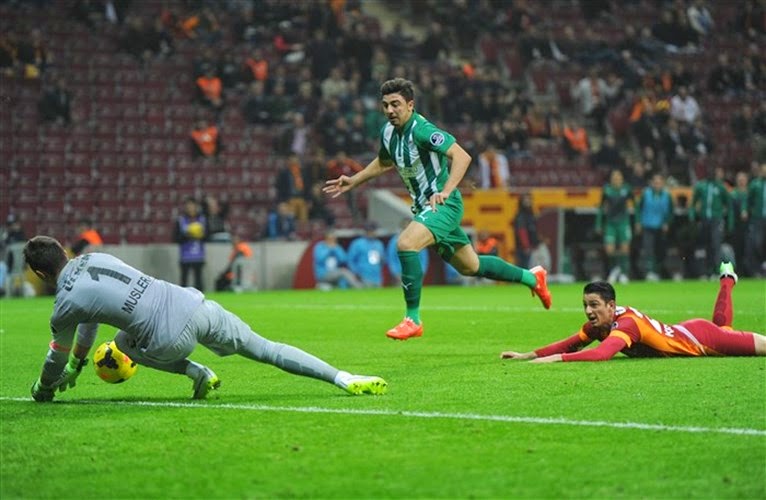 target striker sifre istek