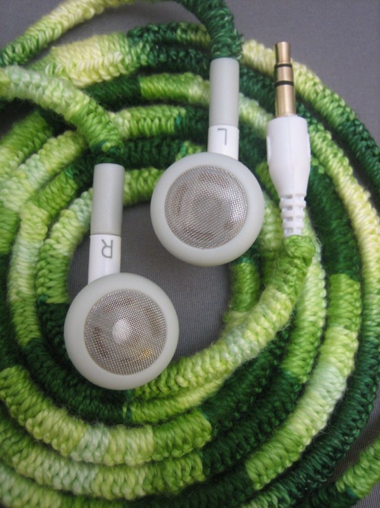 College Girl Decorate Your Headphones DIY