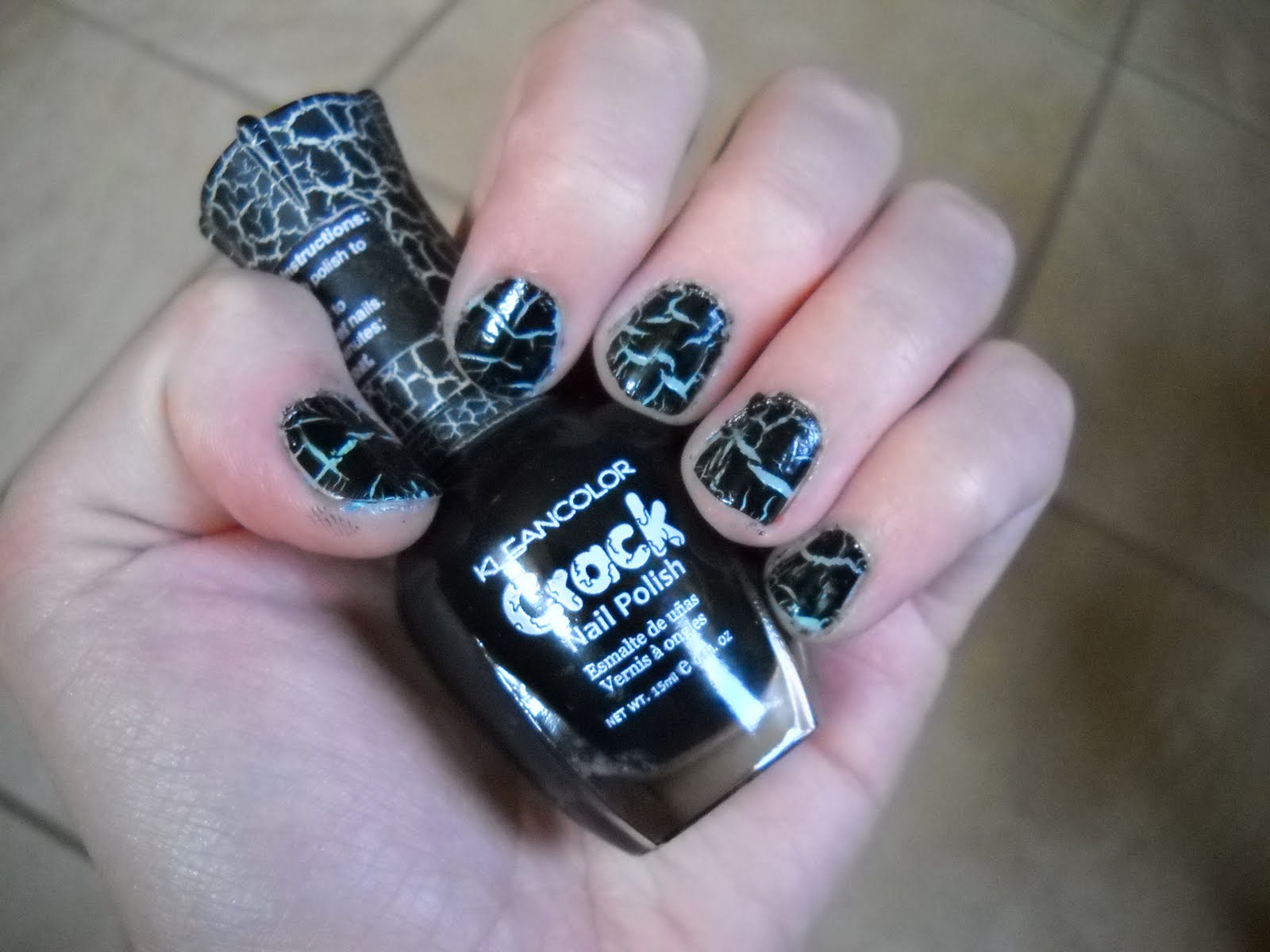 It's a girl thing KLEANCOLOR Crack nail polish *A review*