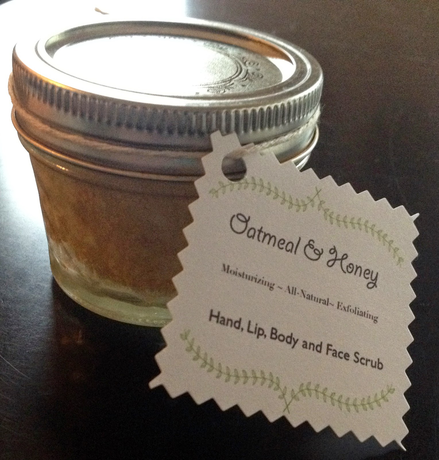DIY All-Natural Oatmeal and Honey Scrub