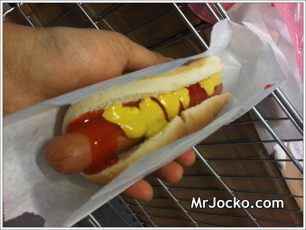 Karipap, HotDog dan Kopi IKEA