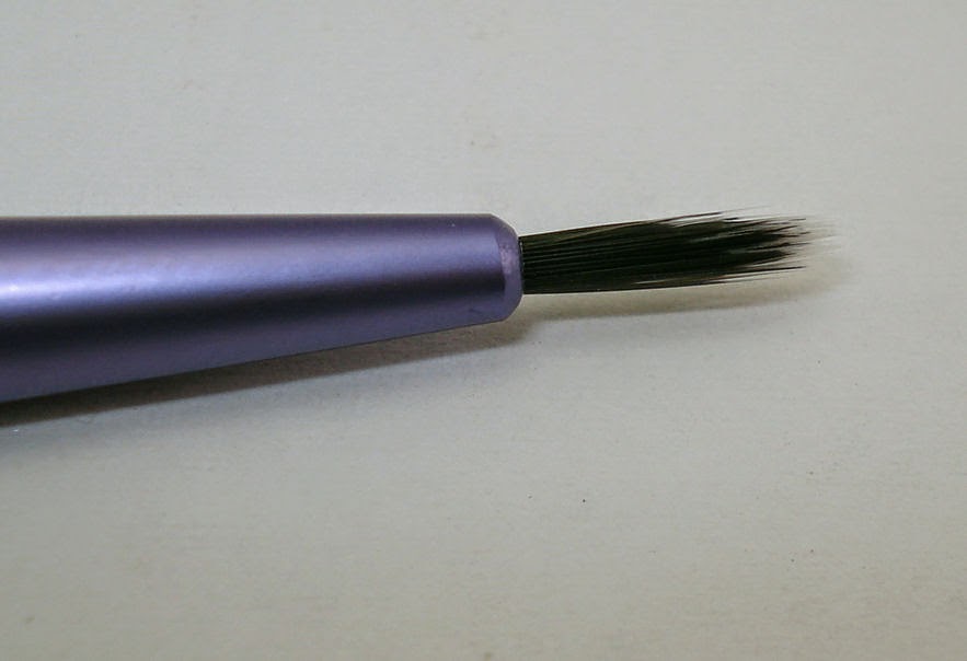 She Puts Her Makeup On Real Techniques Fine Liner Brush