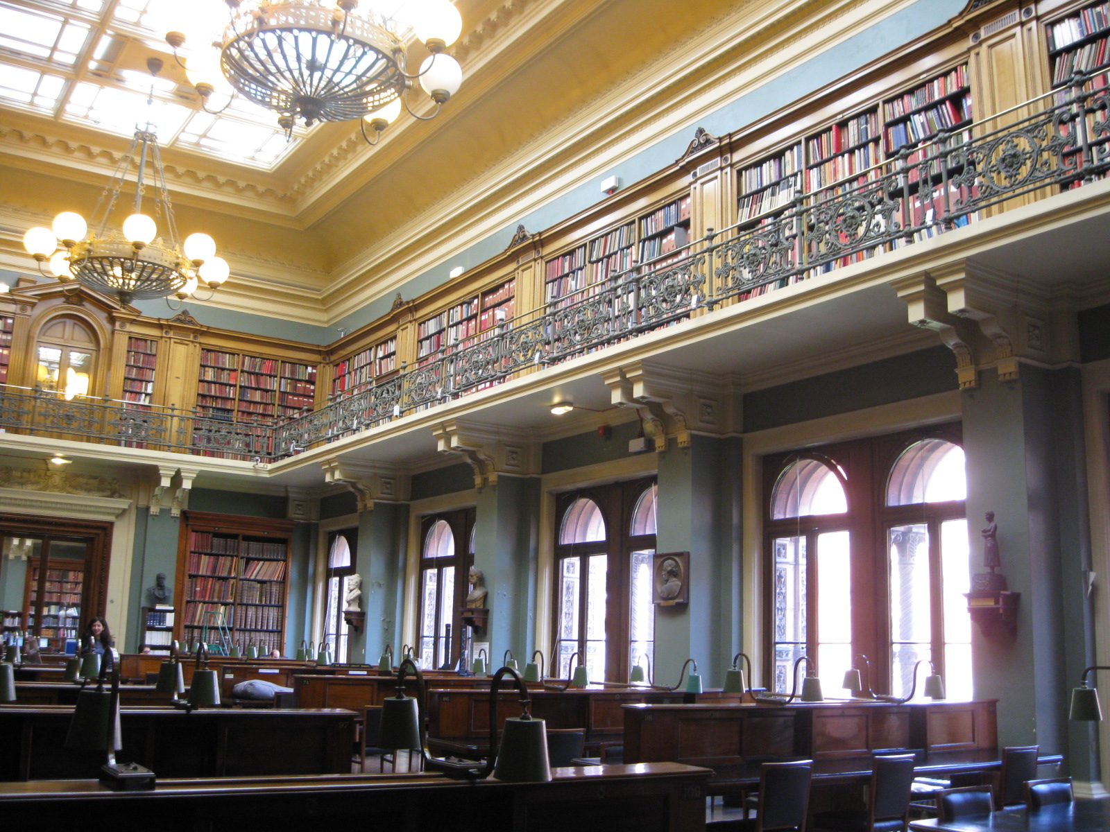 Kimberly's Return to London Victoria and Albert Museum National Art Library